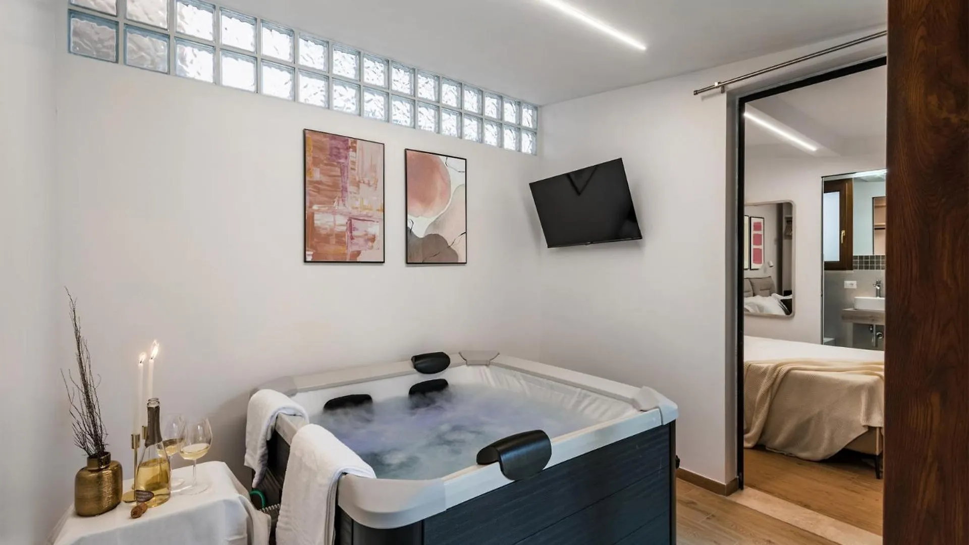 The Best Rent - Peaceful Oasis With Garden And Jacuzzi Near The Colosseum Rome