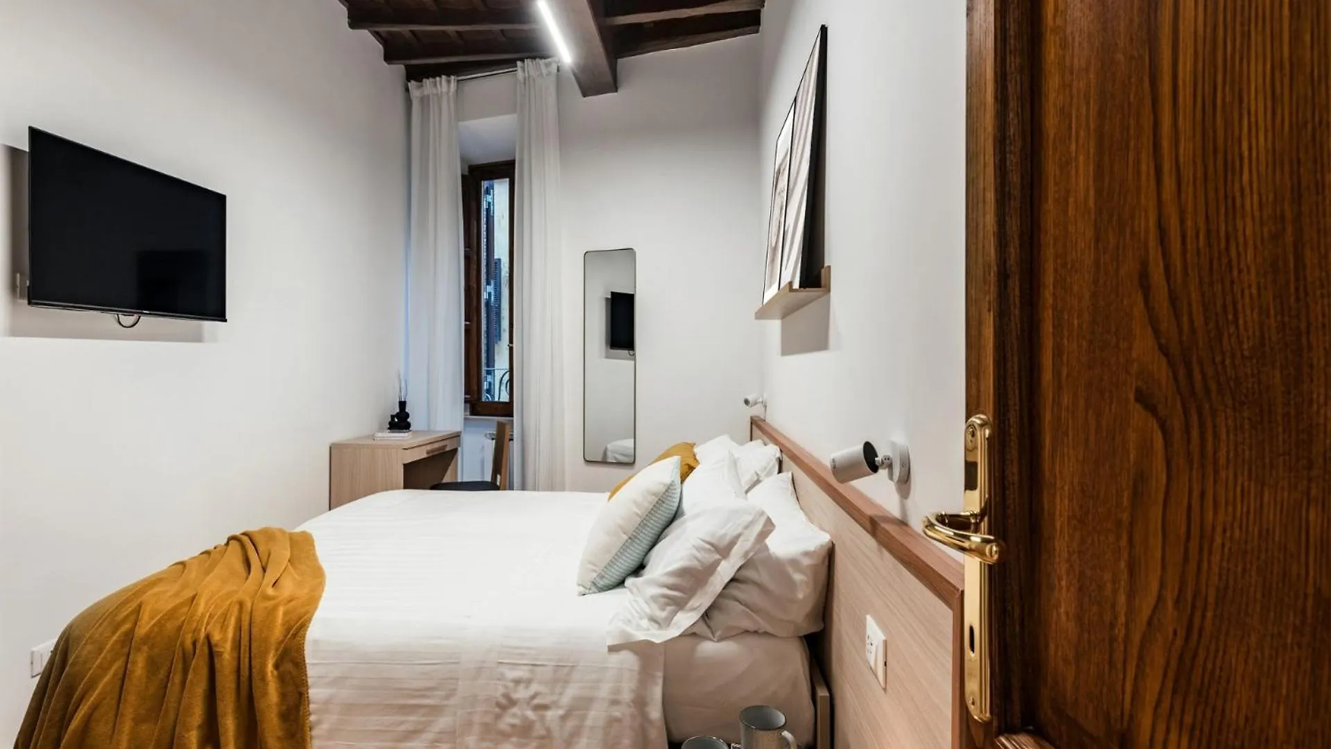 The Best Rent - Peaceful Oasis With Garden And Jacuzzi Near The Colosseum Rome Apartment