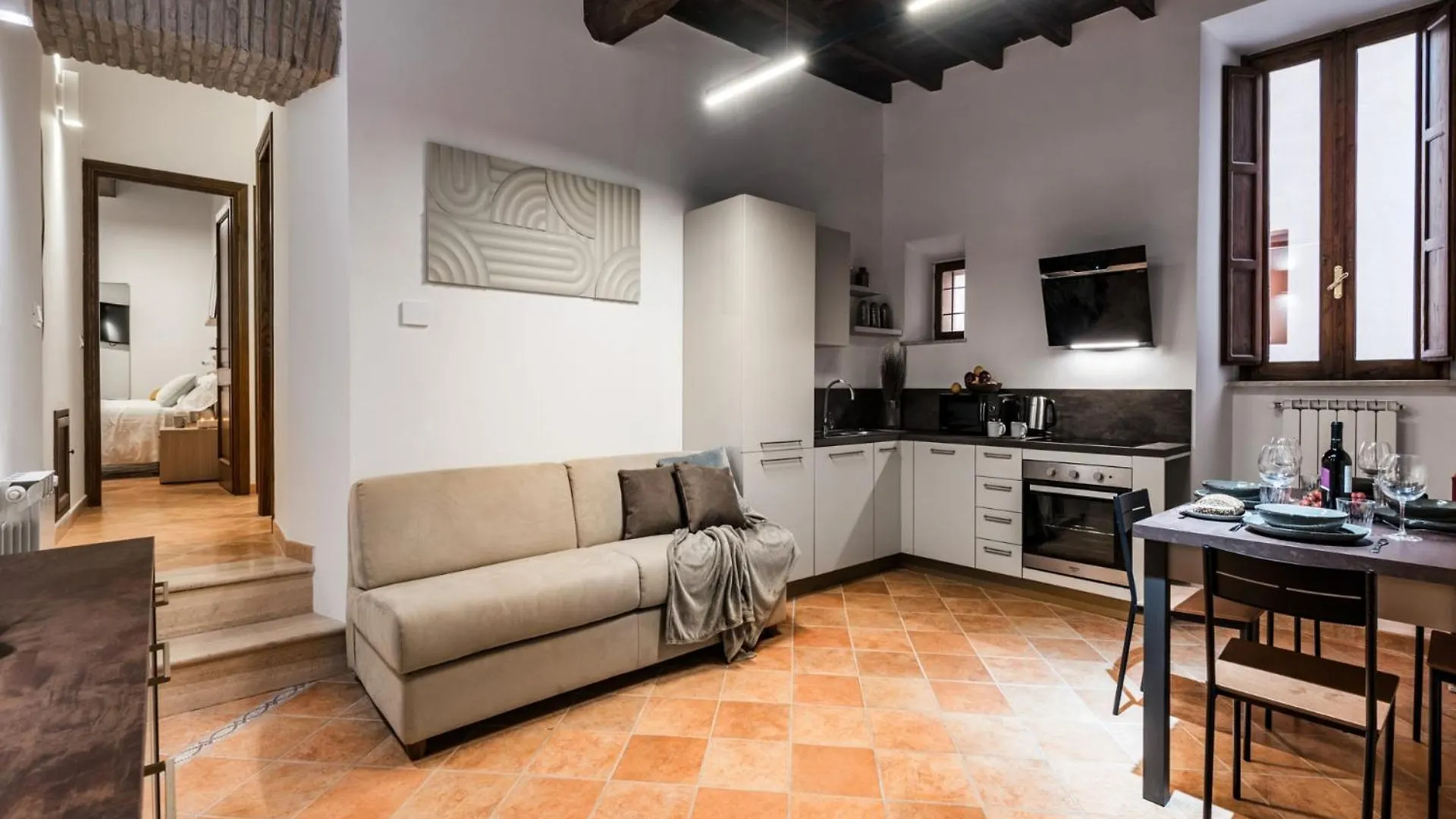 Apartment The Best Rent - Peaceful Oasis With Garden And Jacuzzi Near The Colosseum Rome
