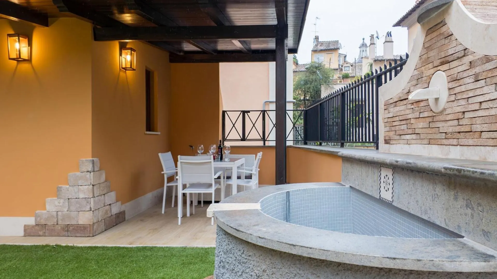 רומא The Best Rent - Peaceful Oasis With Garden And Jacuzzi Near The Colosseum איטליה